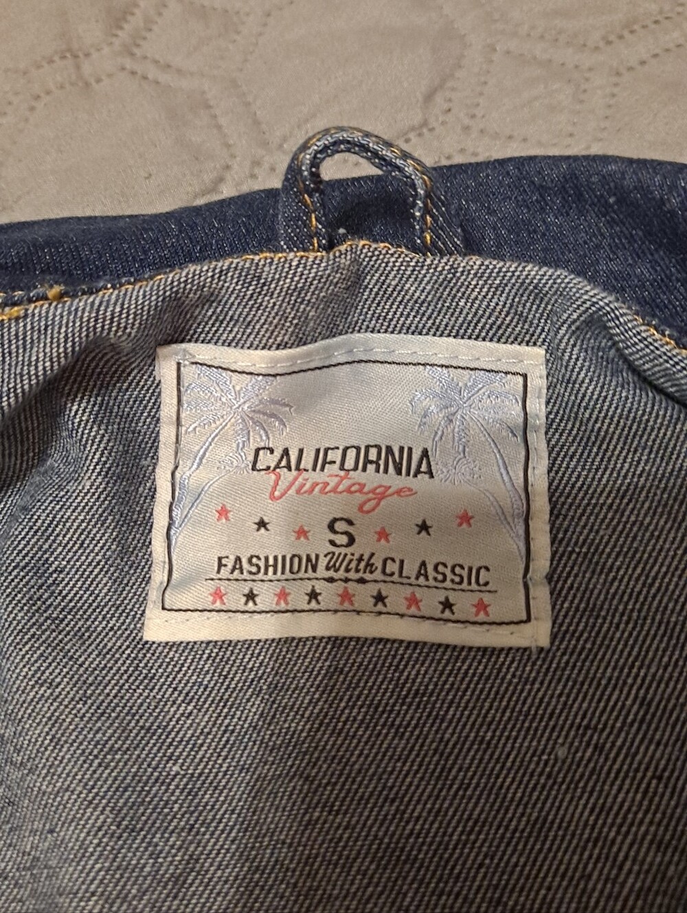 Classic Distressed Dark Blue Denim Jacket Size S - Picture 4 of 8